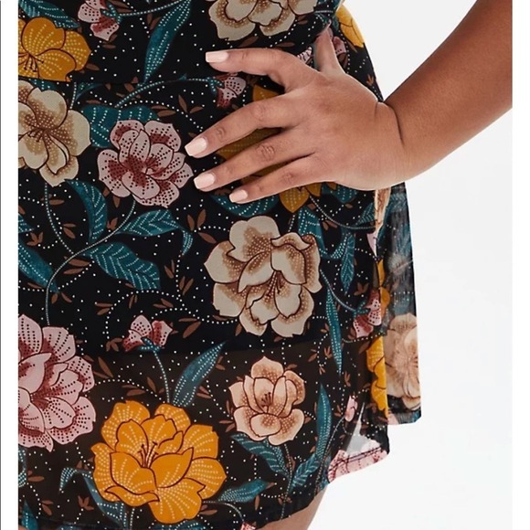 New! Torrid sz 4 Floral Swim Bathing Suit 4X - Picture 3 of 4